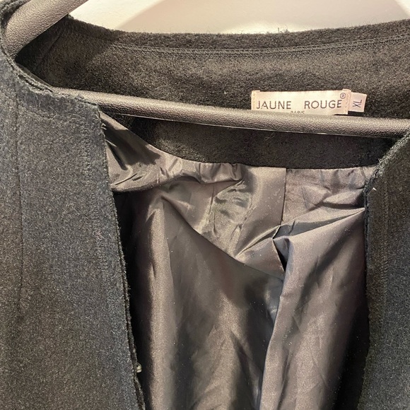 Black and gold Coat - Picture 10 of 14